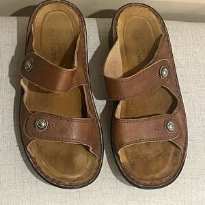 Naot Brown Leather Sandals, size 39
